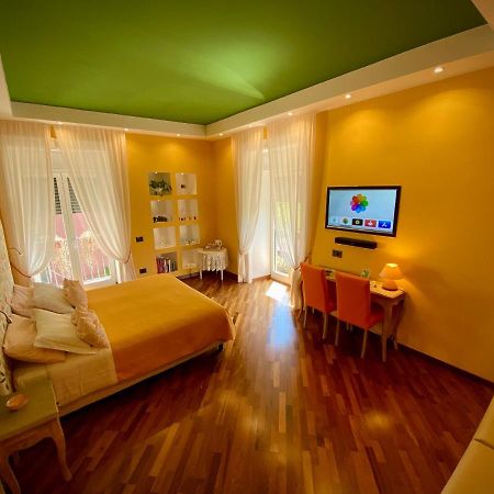 Bed and Breakfast Il Giardino Segreto Sorrent Exterior foto